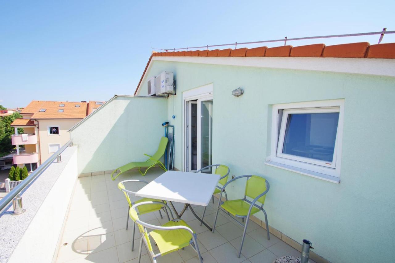 Holiday Apartment Sky, メドゥリン エクステリア 写真
